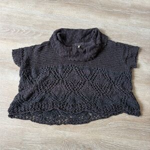 Free people boxy charcoal BoHo summer crop sweater, Cowl neck, Size M